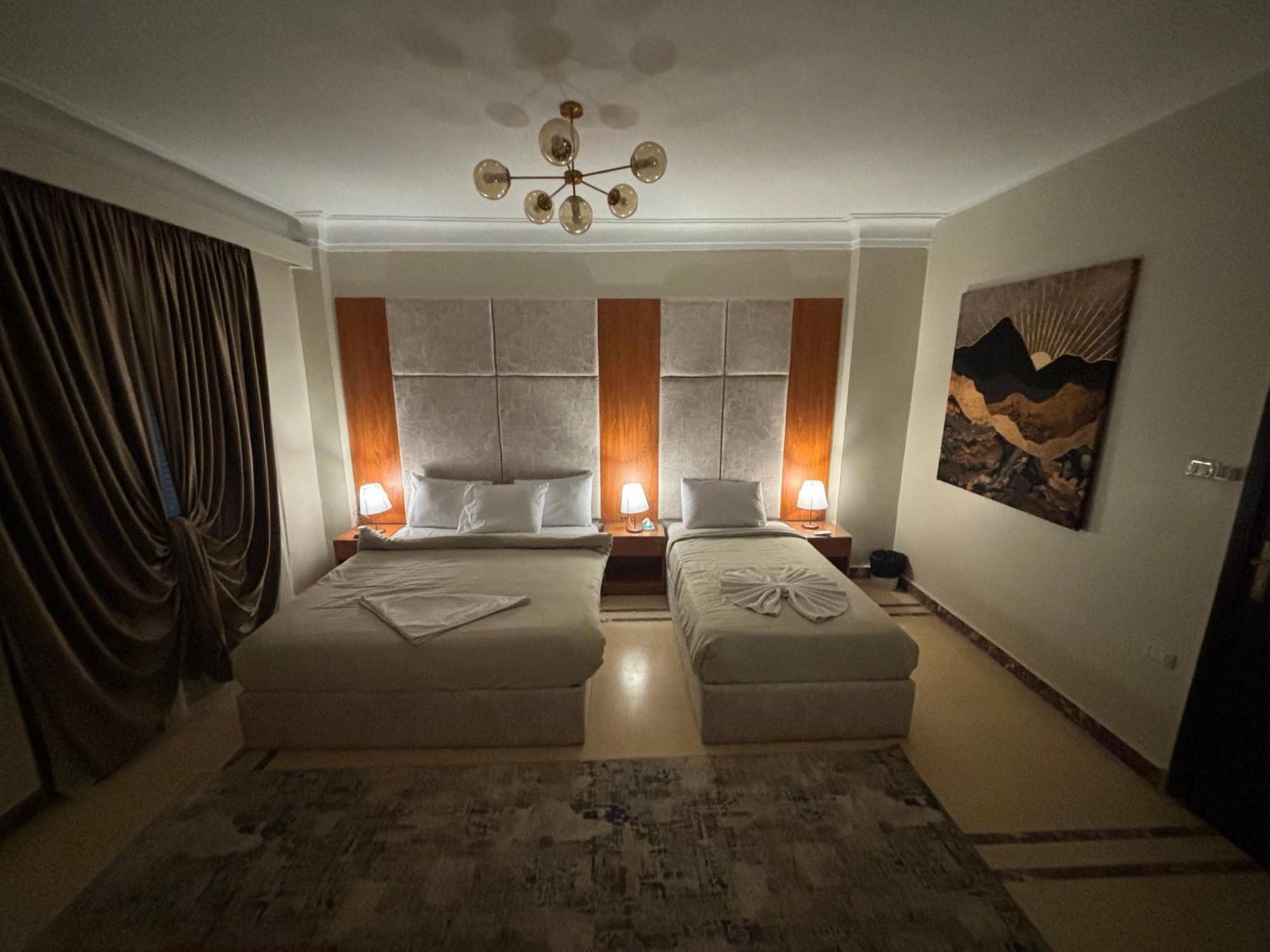 Solima Pyramids Inn Kafrat al Jabal Exterior photo