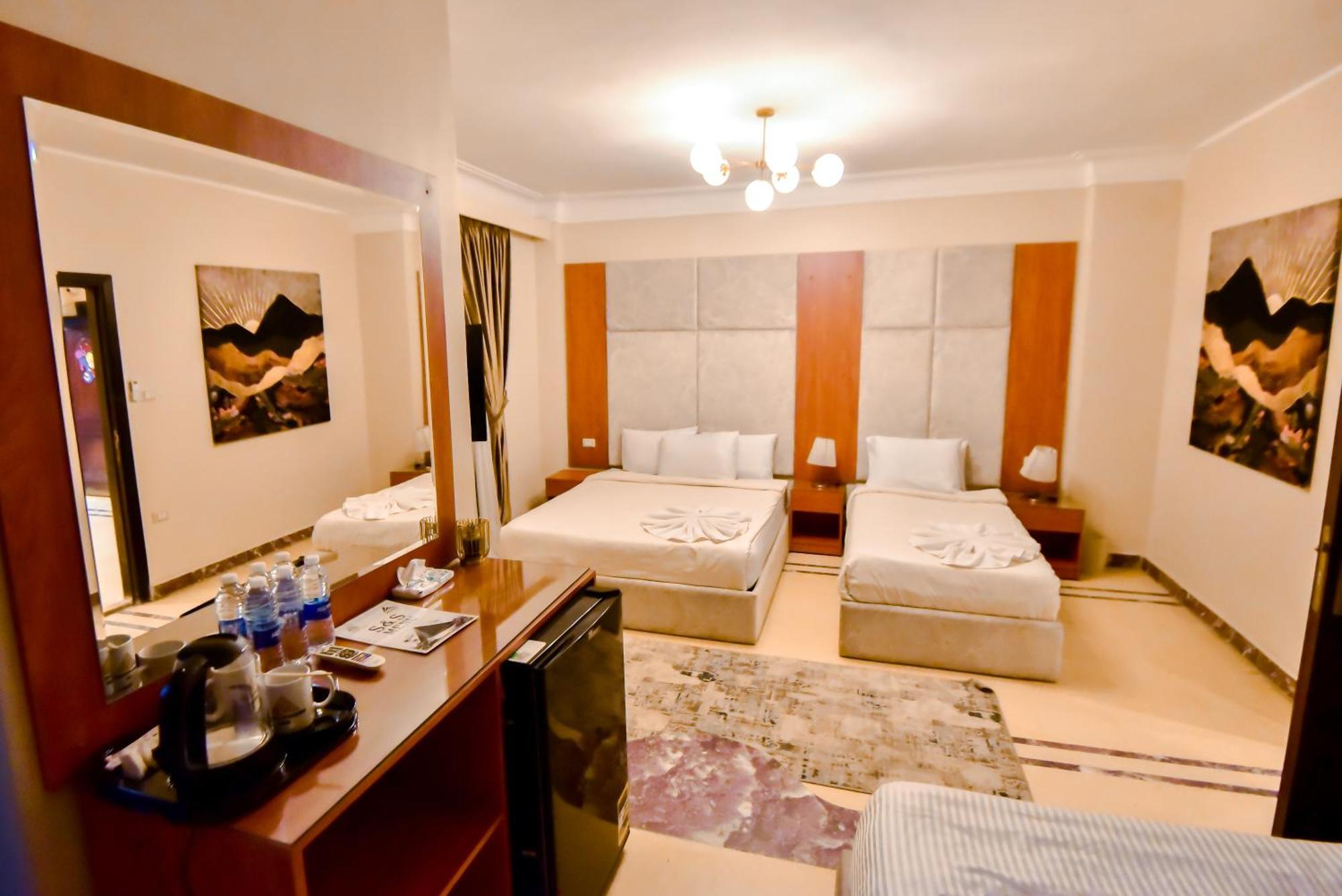 Solima Pyramids Inn Kafrat al Jabal Exterior photo